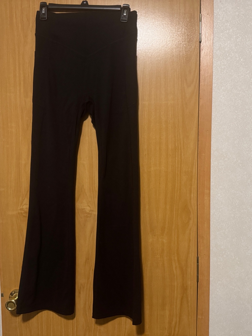 HALARA Black Flare Leggings with High Waist scrunch and butt lift